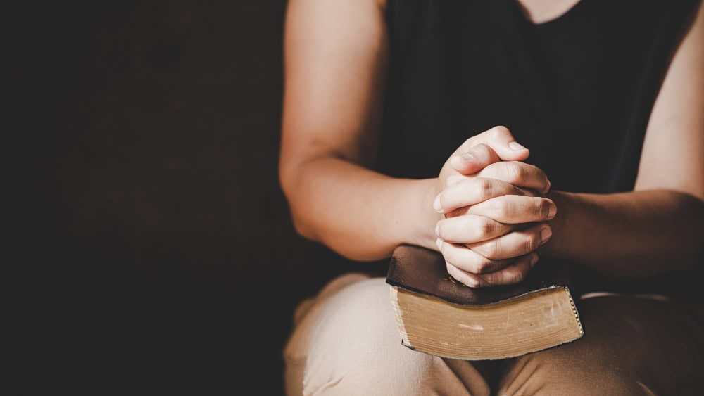 Alkitab sebagai petunjuk mencari tujuan hidup